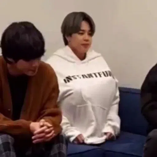 bts - Sticker 18