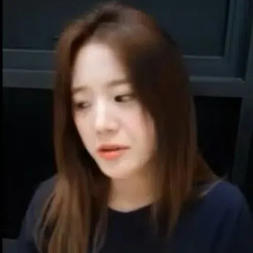 /Gyuri - Sticker 13