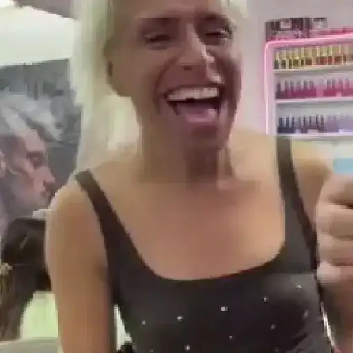 TikTok Animated Memes 4 - Sticker 25