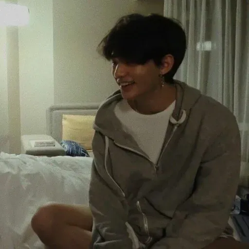 Hwang julid - Sticker 26