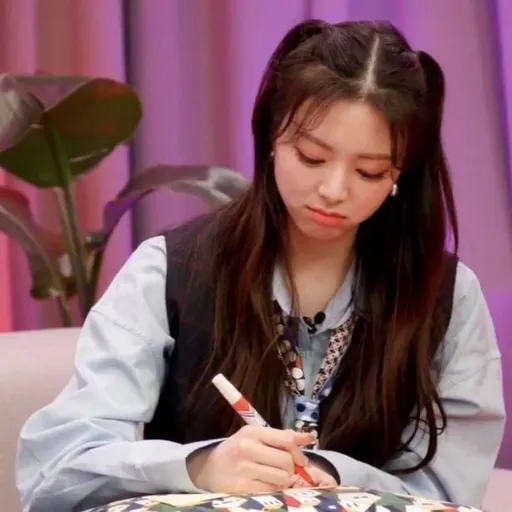 Yuna - Sticker 14