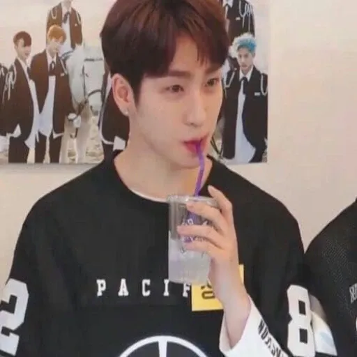 The Boyz Reactions 2 - Sticker 13