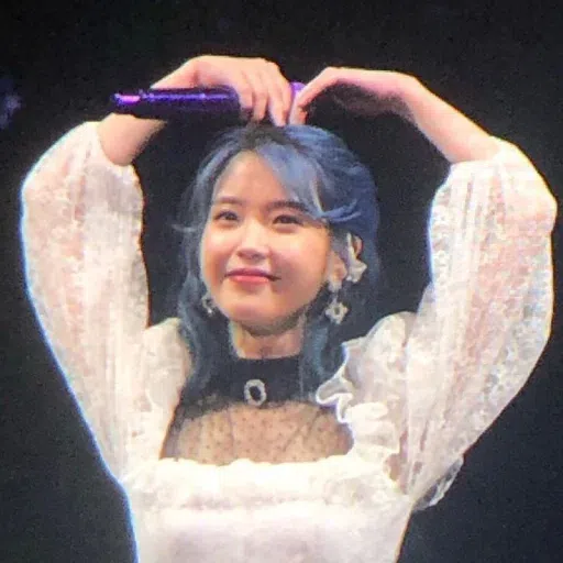 iu💕 - Sticker 17