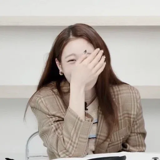 /Gyuri2 - Sticker 12