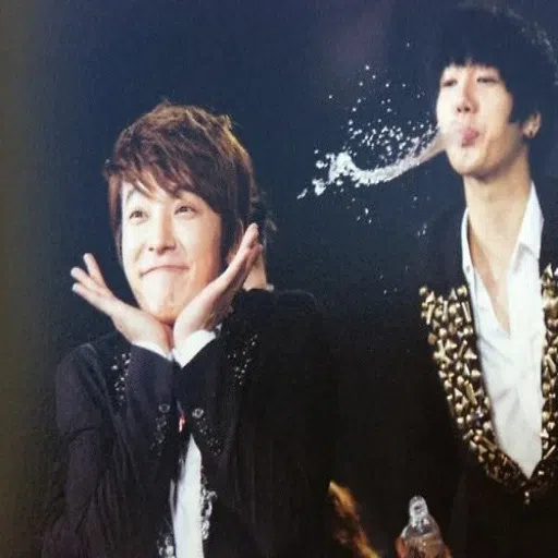 SuJu P.2 - Sticker 16