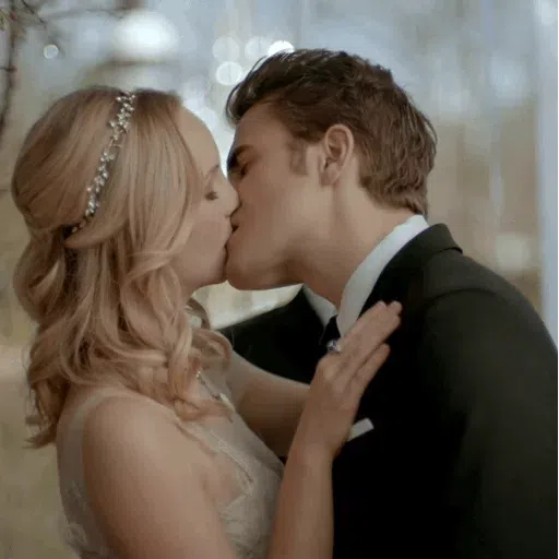 TVDUniverse - Sticker 18