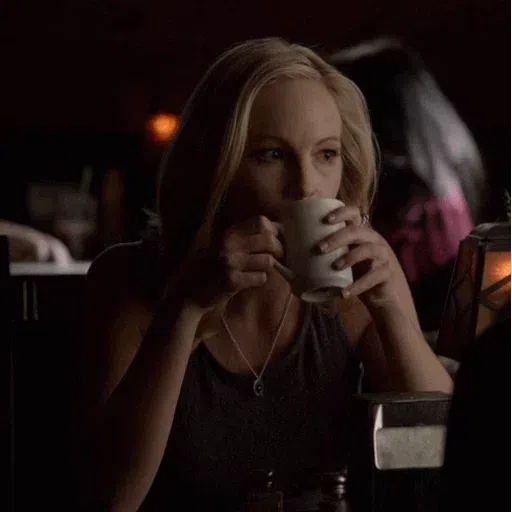 Caroline - Sticker 26